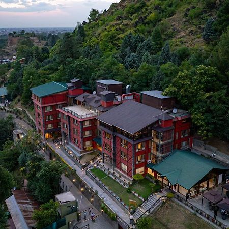 فندق Golden Tulip Srinagar المظهر الخارجي الصورة