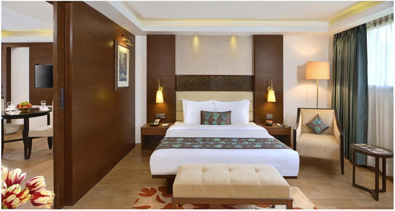 فندق Golden Tulip Srinagar المظهر الخارجي الصورة