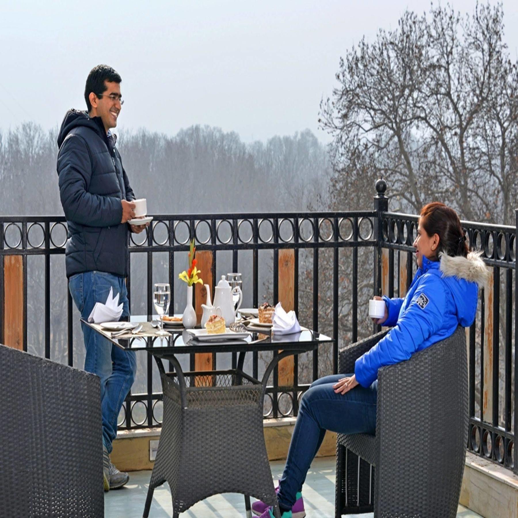 فندق Golden Tulip Srinagar المظهر الخارجي الصورة